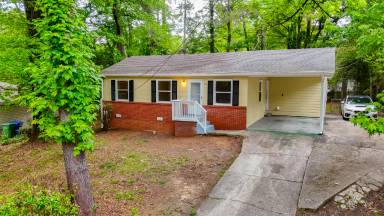 Main picture of 2743 Argyle Dr NW