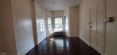 Main picture of 2411 Bathgate Ave
