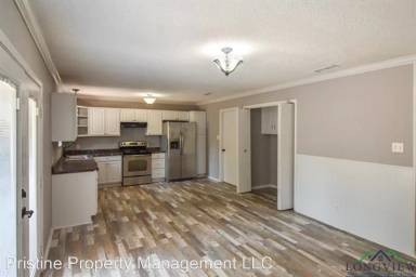 Main picture of 503 Ranier Dr