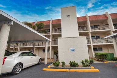 Main picture of 240 Santa Maria St