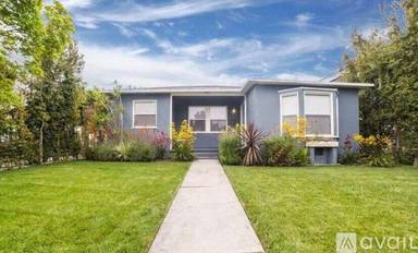 Main picture of 2337 Hauser Blvd