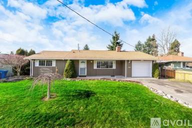 Main picture of 6040 S Prospect St