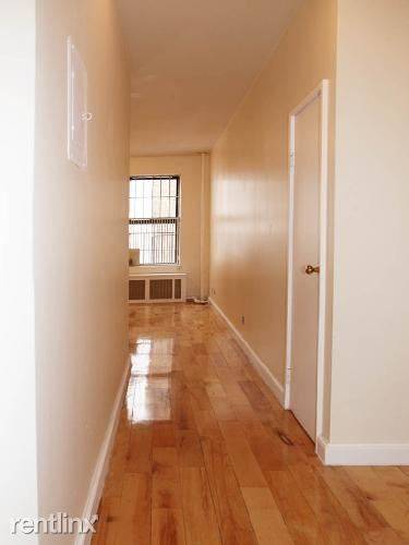 Main picture of 234 E 58th St