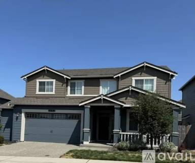 Main picture of 6824 Oleander Ave NE