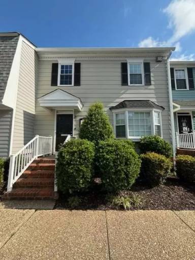 Main picture of 1233 Mall Dr