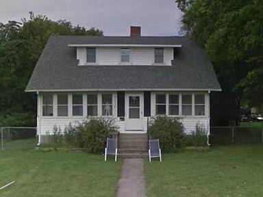 Main picture of 1111 Lincoln Way