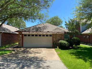 Main picture of 919 Ramblewood Dr