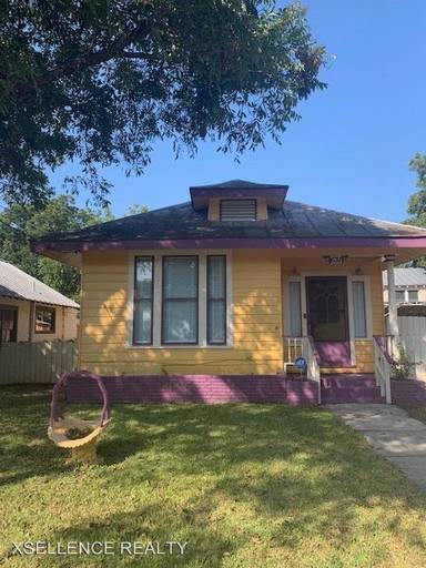 Main picture of 631 Cedar St