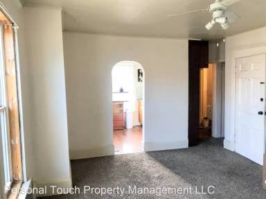 Main picture of 319 9th St S