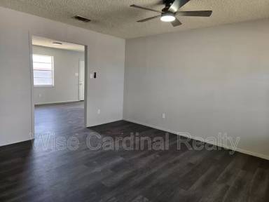 Main picture of 7403 Hickory Ave