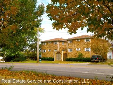 Main picture of 128 N Walnut St