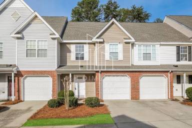 Main picture of 232 Blue Robin Way