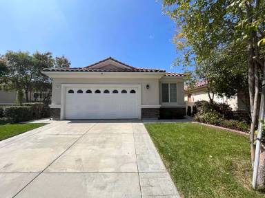 Main picture of 1155 Saguaro Rd