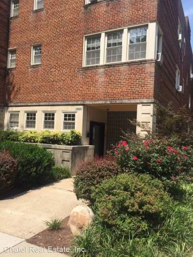 Main picture of 3925 Davis Pl NW