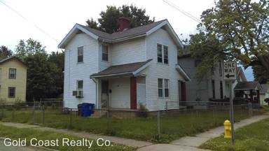 Main picture of 1027 Sipple Ave