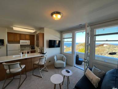 Main picture of 189 Evans Ave