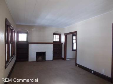 Main picture of 469 Storer Ave