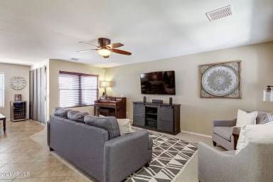 Main picture of 1554 S Danielson Way