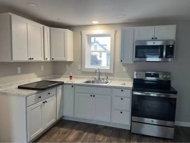 Main picture of 99 Pine St