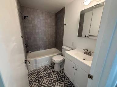 Main picture of 8354 Wabash Ave S
