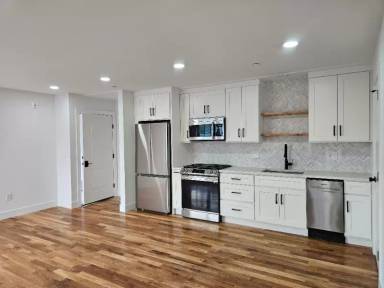 Main picture of 90 Shrewsbury Ave