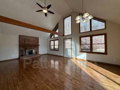 Main picture of 41 Blevins Knob Dr