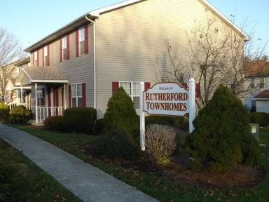 Main picture of 802 Patrick Henry Dr