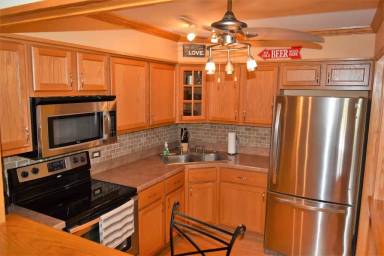 Main picture of 1115 Shagbark Rd