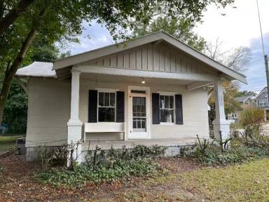 Main picture of 1866 Central Ave