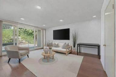 Main picture of 691 Levering Ave