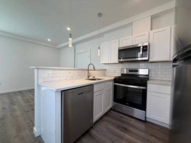 Main picture of 240 E Girard Ave