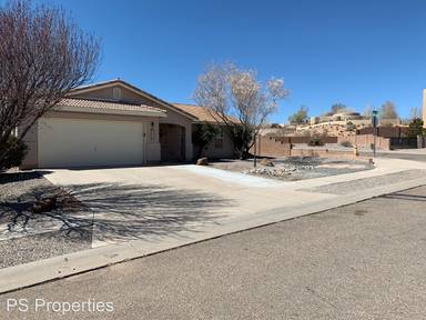 Main picture of 2417 Tyler Loop NE