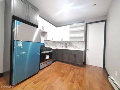 Main picture of 45 Saint Pauls Ave