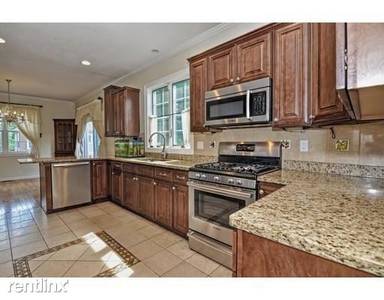 Main picture of 378A Boylston St