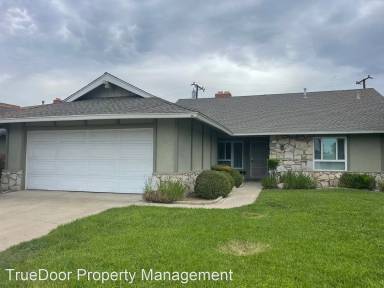 Main picture of 557 S Gardner Dr