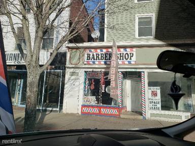Main picture of 582 Main St