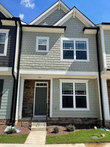 Main picture of 307 Old Grove Ln
