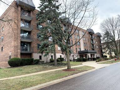 Main picture of 1551 Ashland Ave