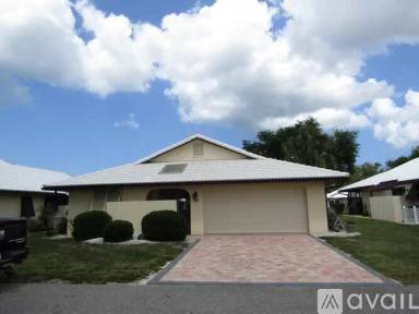 Main picture of 49 Sandstone Cir