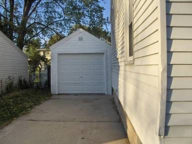 Main picture of 1723 Harold St