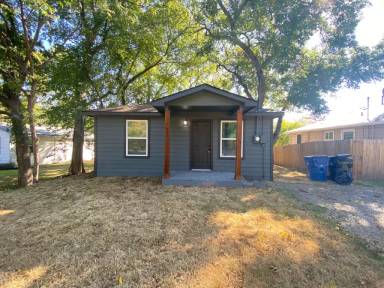 Main picture of 1622 S Fannin Ave