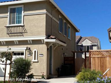 Main picture of 471 E Hydrangea Gln