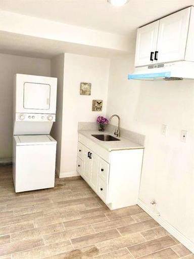 Main picture of 2532 N Arrowhead Ave