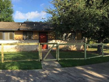 Main picture of 5810 Cherry Park
