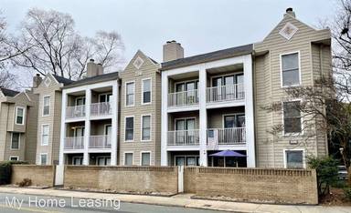 Main picture of 230 S Cedar St