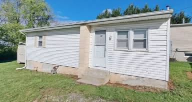 Main picture of 392 W Cherry Ln