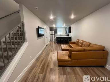 Main picture of 389 Jeremy Ln