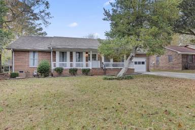 Main picture of 813 Cheryl Ln