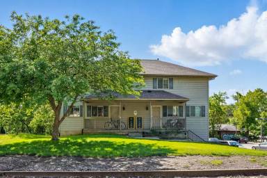 Main picture of 819 S Gilbert Ct
