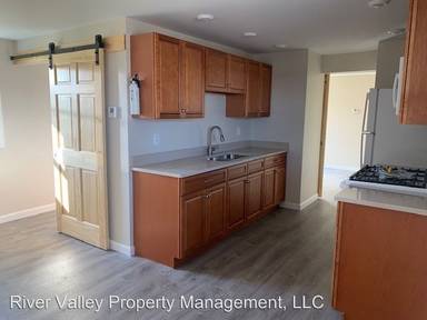 Main picture of 788 US Route 5 N